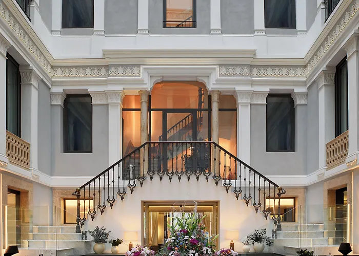 Hotel H10 Urquinaona Plaza Barcelona